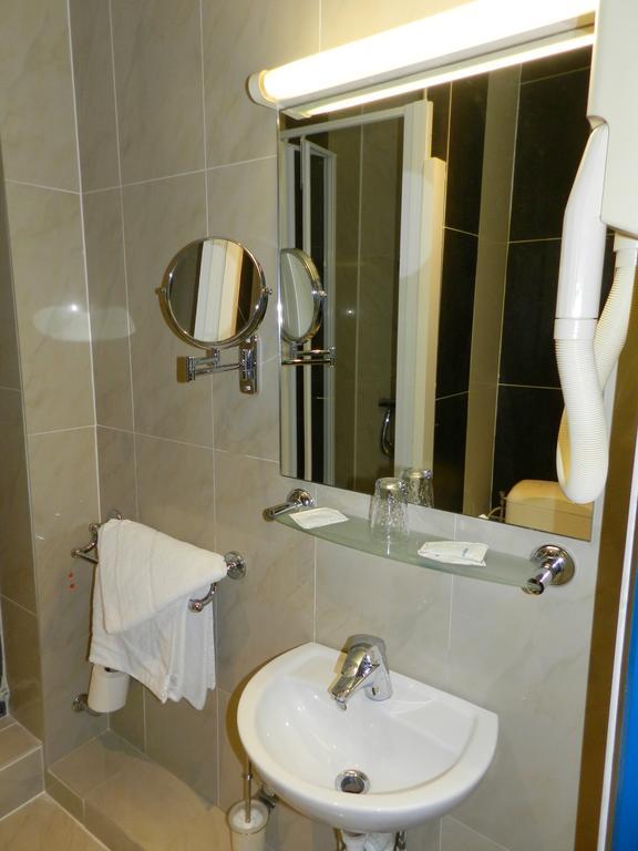 Einzelbett im Schlafsaal mit 4 Betten